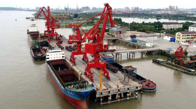 龙海概述露天料场港口封闭问题的实行方法